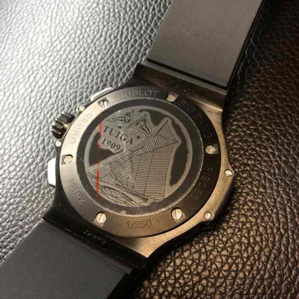 ウブロウブロスーパーコピー ビックバン タイプ オールブラック タイプ 44mm タイプHULBOT-018 ウブロウブロスーパーコピー ビックバン タイプ オールブラック タイプ 44mm タイプHULBOT-018