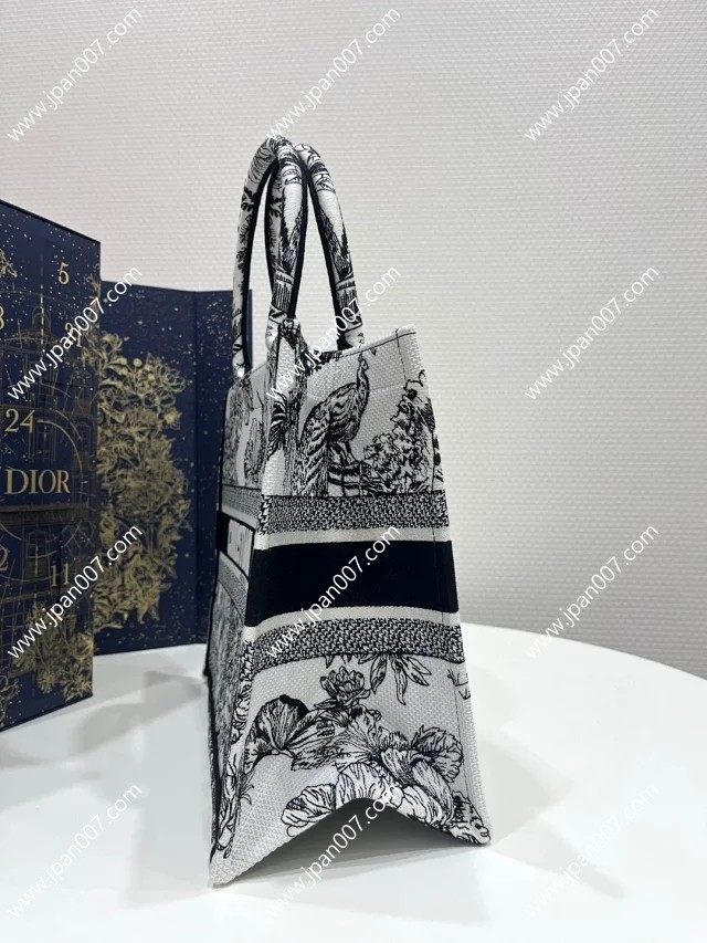 ディオール 白黒 DIOR BOOK TOTE バッグ ミディアム（M1296ZEUP_M041）