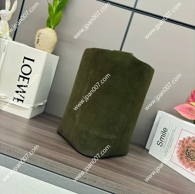 LOEWE】 ロエベ スーパーコピー ペブル バケットバッグ ラージ