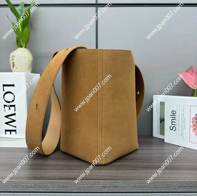 LOEWE】 ロエベ スーパーコピー ペブル バケットバッグ ラージ