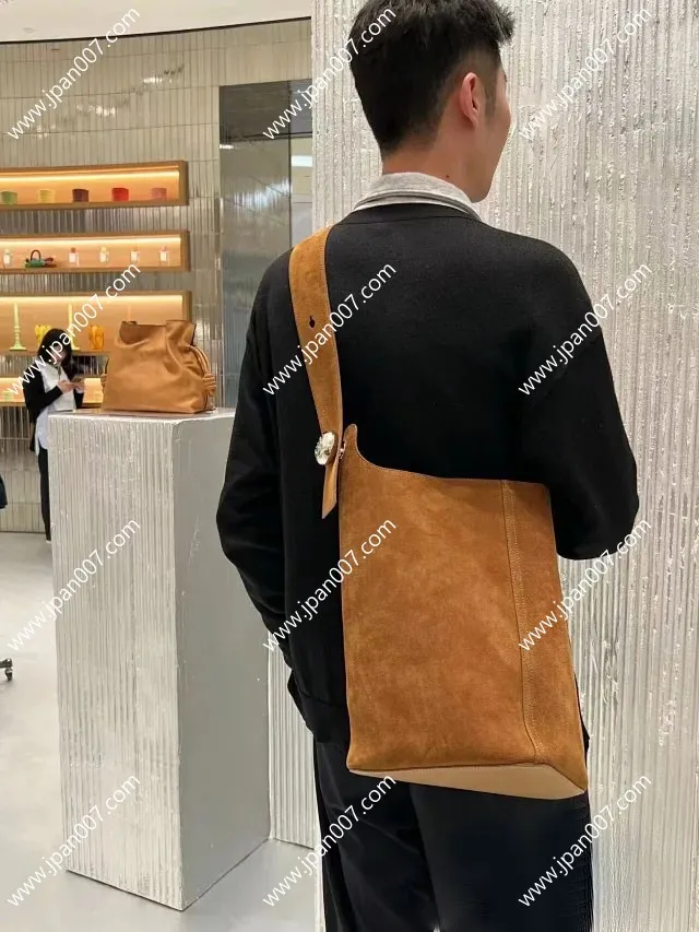 LOEWE】 ロエベ スーパーコピー ペブル バケットバッグ ラージ