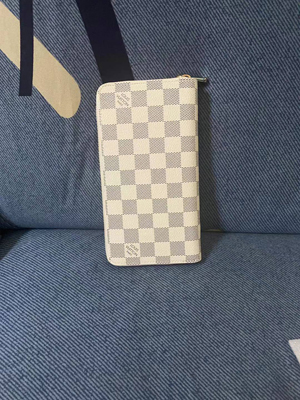 ルイ?ヴィトンスーパーコピー ダミエ?アズール LV 長財布 ジッピーウォレット N60019