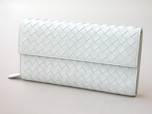 ボッテガ・ヴェネタスーパーコピー BOTTEGAVENETA ファスナー付き長財布 150509V0013-9000 ホワイト