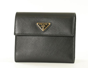 プラダスーパーコピー サフィアーノ ORO 二つ折財布 ブラック プレートロゴ 1M0170