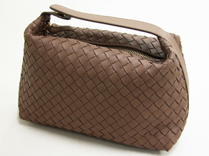 ボッテガ・ヴェネタスーパーコピー BOTTEGAVENETA ハンドル付ポーチ 114087V0013-2716 ベージュ
