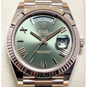 ロレックス デイデイト 228235 グリーン ローマン 40mm