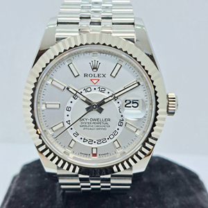ロレックス スカイドゥエラー 336934 ホワイト ジュビリーブレス 42mm