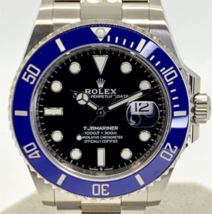 ロレックス サブマリーナーデイト 126619LB ブラック 41mm
