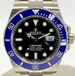 ロレックス サブマリーナーデイト 126619LB ブラック 41mm