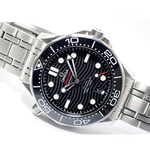 オメガ シーマスター300 コーアクシャル マスタークロノメーター 42MM ブラックスーパーコピー （210.30.42.20.01.001）