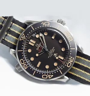 オメガ スーパーコピー  シーマスター?ダイバー300Ｍ 007エディション　42MM（210.92.42.20.01.001）