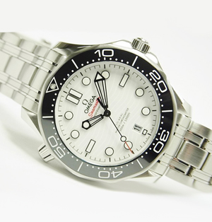 オメガ シーマスター?ダイバー300M コーアクシャル マスタークロノメーター 42MM スーパーコピー （210.30.42.20.04.001）