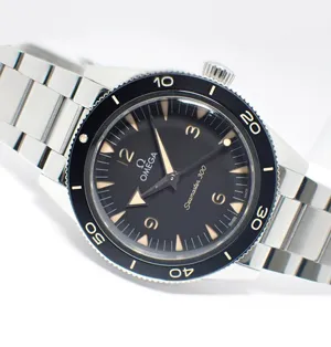 オメガ シーマスター300 コーアクシャル マスター クロノメーター 41MM スーパーコピー （234.30.41.21.01.001）