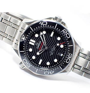 オメガ シーマスター300 コーアクシャル マスタークロノメーター 42MM ブラックスーパーコピー (（210.30.42.20.01.001）