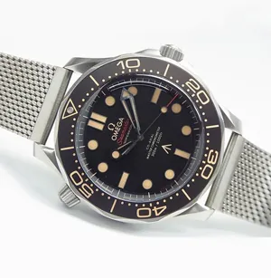 オメガ シーマスター?ダイバー300Ｍ コーアクシャル マスタークロノメーター 007エディション スーパーコピー （210.90.42.20.01.001）