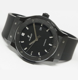 ウブロ　クラシック?フュージョン ブラックマジック　42MM マットブラック 542.CM.1171.RX スーパーコピー