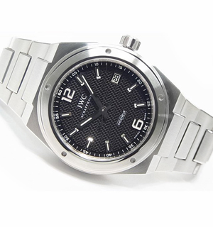 IWC　スーパーコピー インヂュニア オートマティック　ブラック文字盤　IW322701