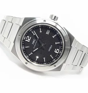 IWC　スーパーコピー インヂュニア オートマティック　ブラック文字盤　IW322701