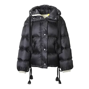 スーパーコピー モンクレール  2 MONCLER 1952 WOMAN SYDOW  ダウンジャケット 1A00001M1998