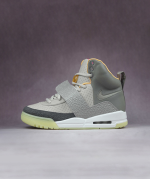 ナイキ スーパーコピー “Nike Air Yeezy 1 Zen Grey 2009 SS 09” ナイキ エアイージー ゼングレー スニーカー 366164-002