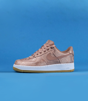 ナイキ スーパーコピー エアフォース ロー クロット ローズゴールド シルク カジュアルシューズ CJ5290-600 （Nike Air Force 1 Low Clot Rose Gold Silk）