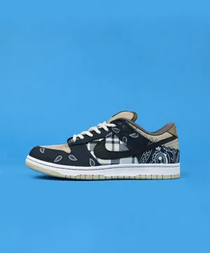 ナイキ スーパーコピー トラヴィス スコット x ナイキ SB ダンク ロー カジュアルスニーカー CT5053-001（Travis Scott x Nike SB Dunk Low PREMIUM QS Special Box SS 20）
