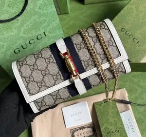 GUCCI スーパーコピー / グッチ 〔ジャッキー 1961〕チェーンウォレット ベージュxエボニー（652681 HUHHG 9794）
