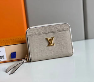 Louis Vuitton スーパーコピー ルイヴィトン LOCKME「ロックミー」ZIPPY コインパースグレージュ（M80100）
