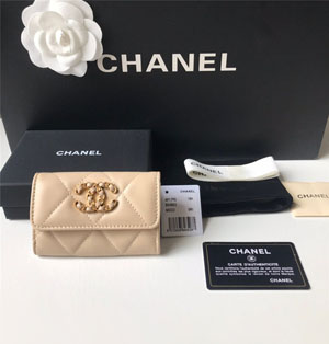 CHANEL スーパーコピー/ シャネル 19フラップカードケース ライトイエロー（AP1790 ）