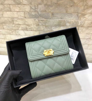 chanel スーパーコピー /「シャネルboy「スモールフラップウォレット a80734 11×10 cm