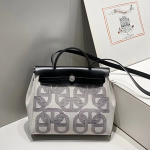 HERMES/エルメス スーパーコピー 《エールバッグジップ》 31 Herbag Zip ブラック（H084264CKAA）