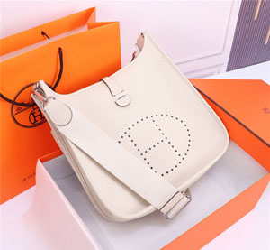 Hermes/エルメス スーパーコピー Evelyne III 29（エヴリンIII） ハンドバッグ ホワイト（H056277）