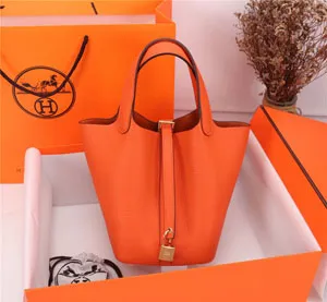 Hermes/エルメス スーパーコピー ピコタンロック 18PM ハンドバッグ オレンジ x ゴールド（H056289CK93）