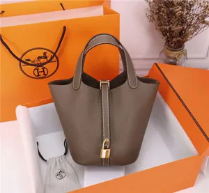 Hermes/エルメス スーパーコピー ピコタンロック 18PM ハンドバッグ エトープ x ゴールド（H056289CK18）