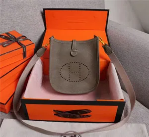 Hermes/エルメス スーパーコピー エヴリン?アマゾーヌ16 TPM エトゥープxゴールド（H069426CK18）