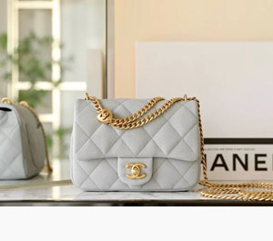 シャネル スーパーコピー グレー グレインドカーフスキン ミニ ショルダーバッグ CHANEL 001
