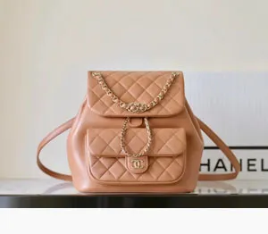シャネル スーパーコピー Chanel キャメル カーフスキンスモール バックパック（AS2908 B09750 NU907）