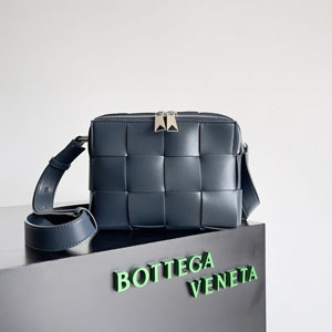 BOTTEGA VENETA ボッテガヴェネタ スーパーコピー カセット カメラバッグ ディープブルー（730027）