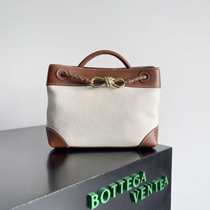 BOTTEGA VENETA ボッテガヴェネタ スーパーコピー スモール アンディアーモ ショルダーバッグ（791594V42E19802）