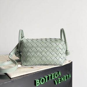 BOTTEGA VENETA ボッテガヴェネタ スーパーコピー スモール ループ クロスボディバッグ（796615V2HL13401）