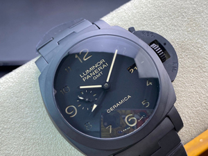 【VS工場出品】OFFICINE PANERAI パネライ スーパーコピー ルミノール 1950 3デイズ GMT オートマチック PAM00438 44mm