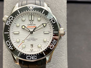 【VS工場出品】OMEGA スーパーコピー オメガ シーマスター ダイバー300M コーアクシャル マスタークロノメーター 210.32.42.20.04.001