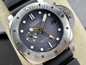 【VS工場出品】OFFICINE PANERAI パネライ スーパーコピー ルミノール サブマーシブル GMT ネイビーシールズ PAM01323 44mm