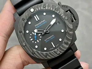 【VS工場出品】OFFICINE PANERAI パネライ スーパーコピー ルミノール サブマーシブル カーボテック PAM02231 42mm