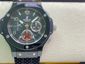【HB工場出品】ウブロ スーパーコピー HUBLOT ビッグ バン ブラック マジック 301.CX.130.RX 44 mm