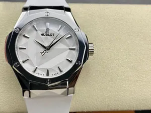 【HB工場出品】ウブロ スーパーコピー HUBLOT クラシック フュージョン オーリンスキー 550.NS.2200.RW.ORL20 40MM