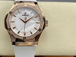 【HB工場出品】ウブロ スーパーコピー HUBLOT クラシック フュージョン オーリンスキー 550.OS.2200.RW.1804.ORL20 40MM