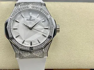 【HB工場出品】ウブロ スーパーコピー HUBLOT クラシック フュージョン オーリンスキー 550.NS.2200.RW.1604.ORL20 40MM