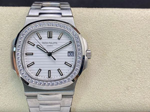 【PPF工場出品】PATEK PHILIPPE パテック?フィリップ スーパーコピー ノーチラス 5713/1G-010  40mm