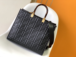 【FENDI】フェンディ スーパーコピー フェンディ サンシャイン ミディアム ブラックレザー ショッパー 8BH386AMCVF0KUR